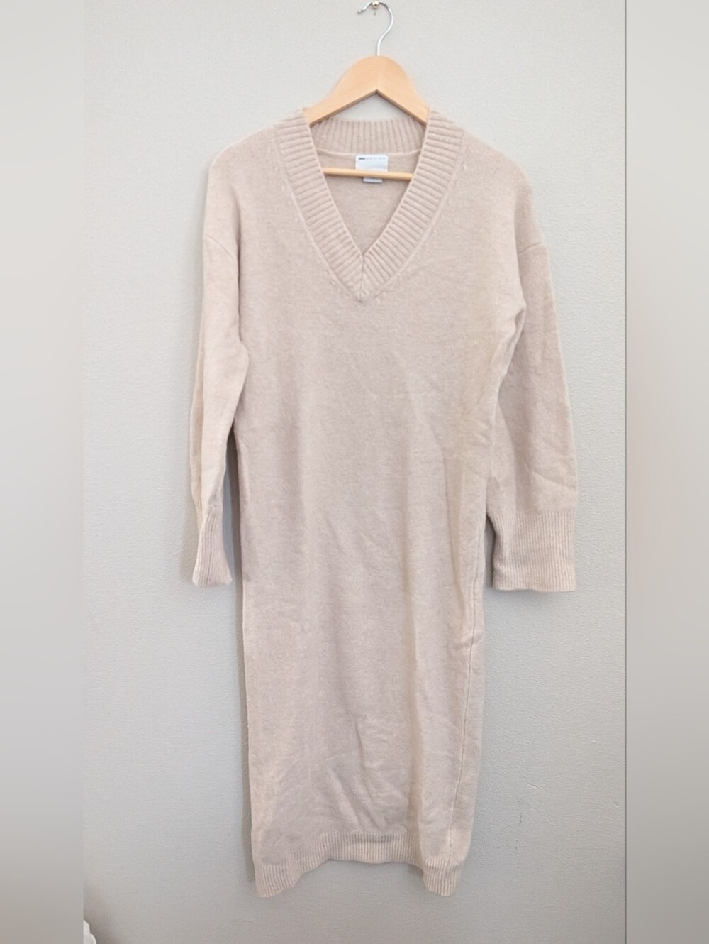 ASOS V-Neck Long Sweater Dress in Light Beige Size Extra Small